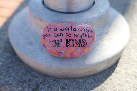 5 Impactful Ways to Celebrate World Kindness Day With Your Kids